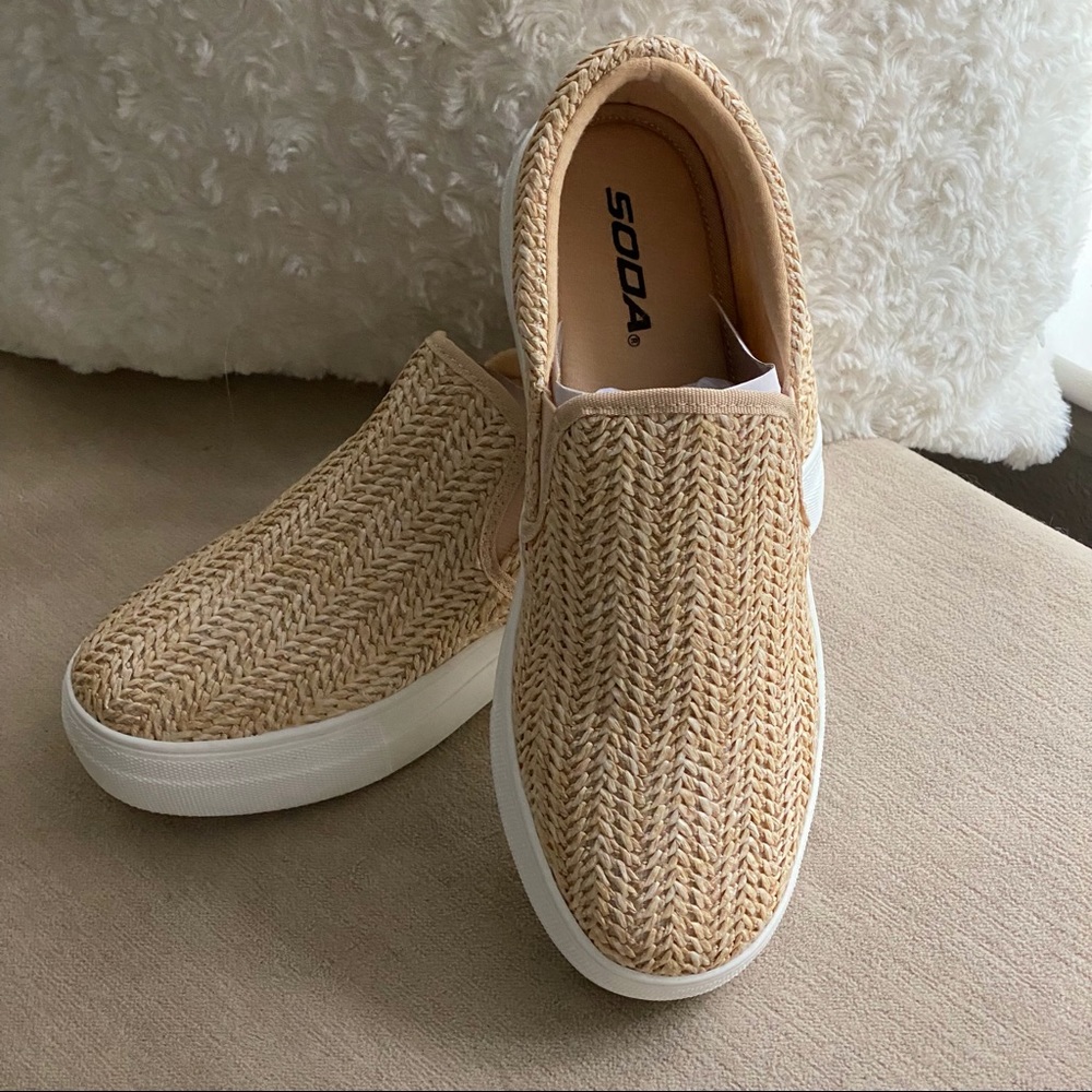 Woman’s Slip On Sneaker By SODA TOPSHOE Size 7 NWT